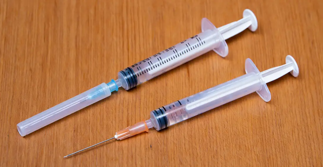 крокодил – наркотик, который съедает заживо: правда о дезоморфине