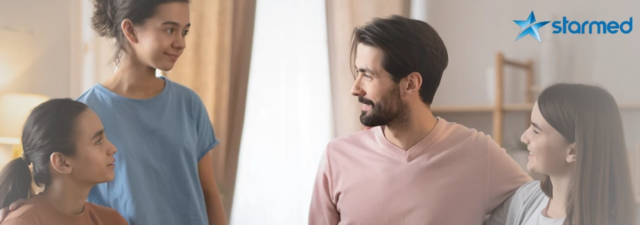 Вся семья поддерживает мужчину